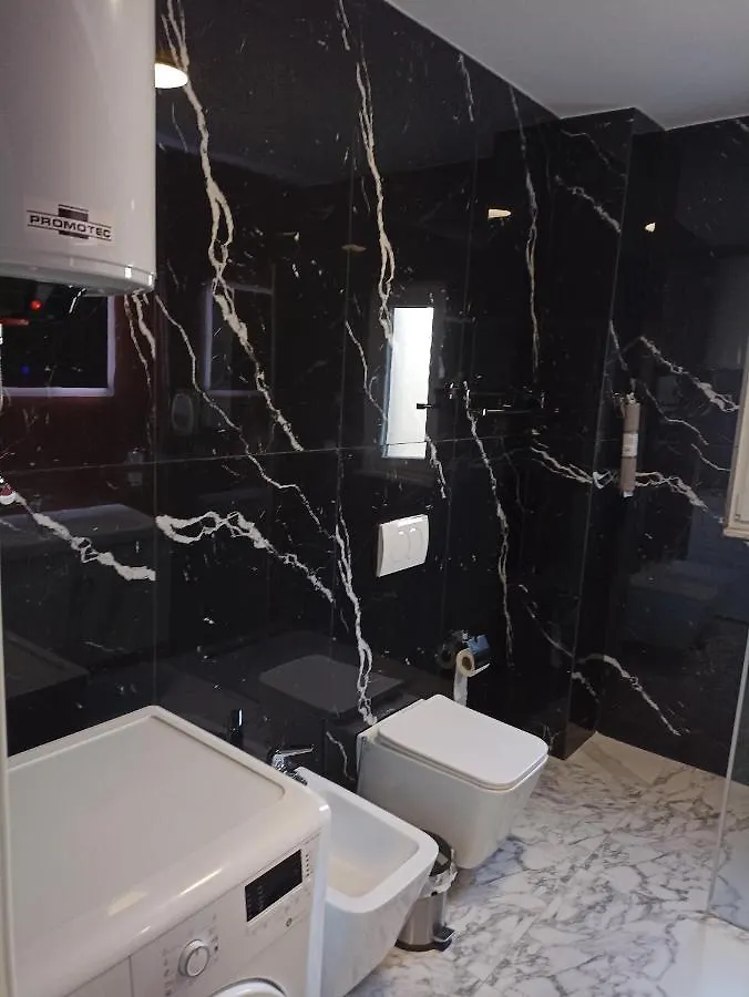 Oak Street Apartment Tirana